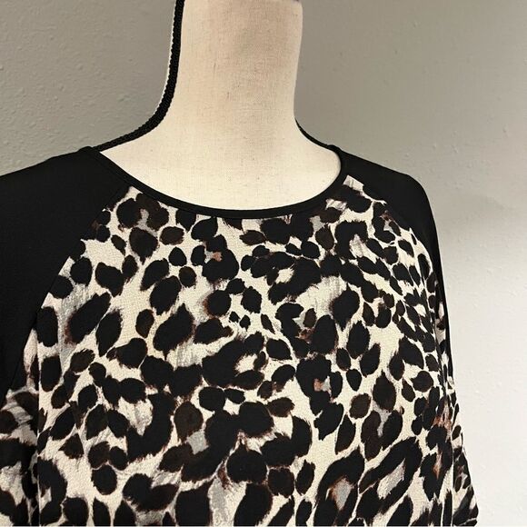 Animal print short sleeve loose fit dress - Picture 2 of 12
